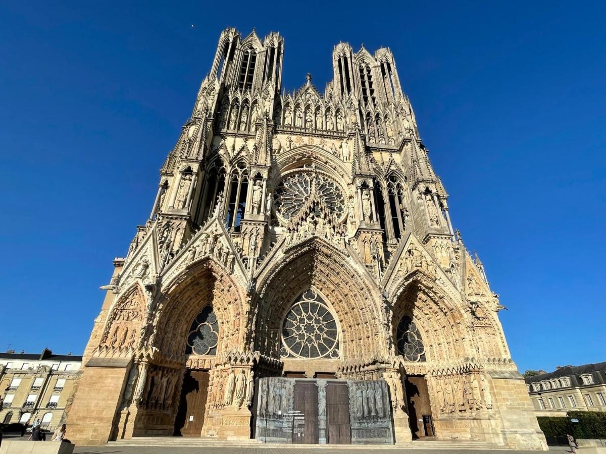 l'Hôtel des Ventes Reims Chativesle Extérieur photo