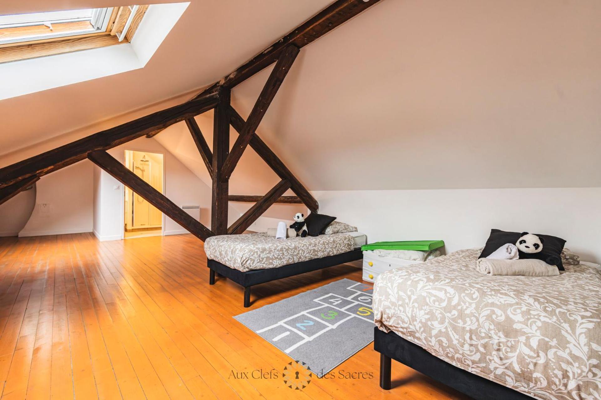 l'Hôtel des Ventes Reims Chativesle Extérieur photo
