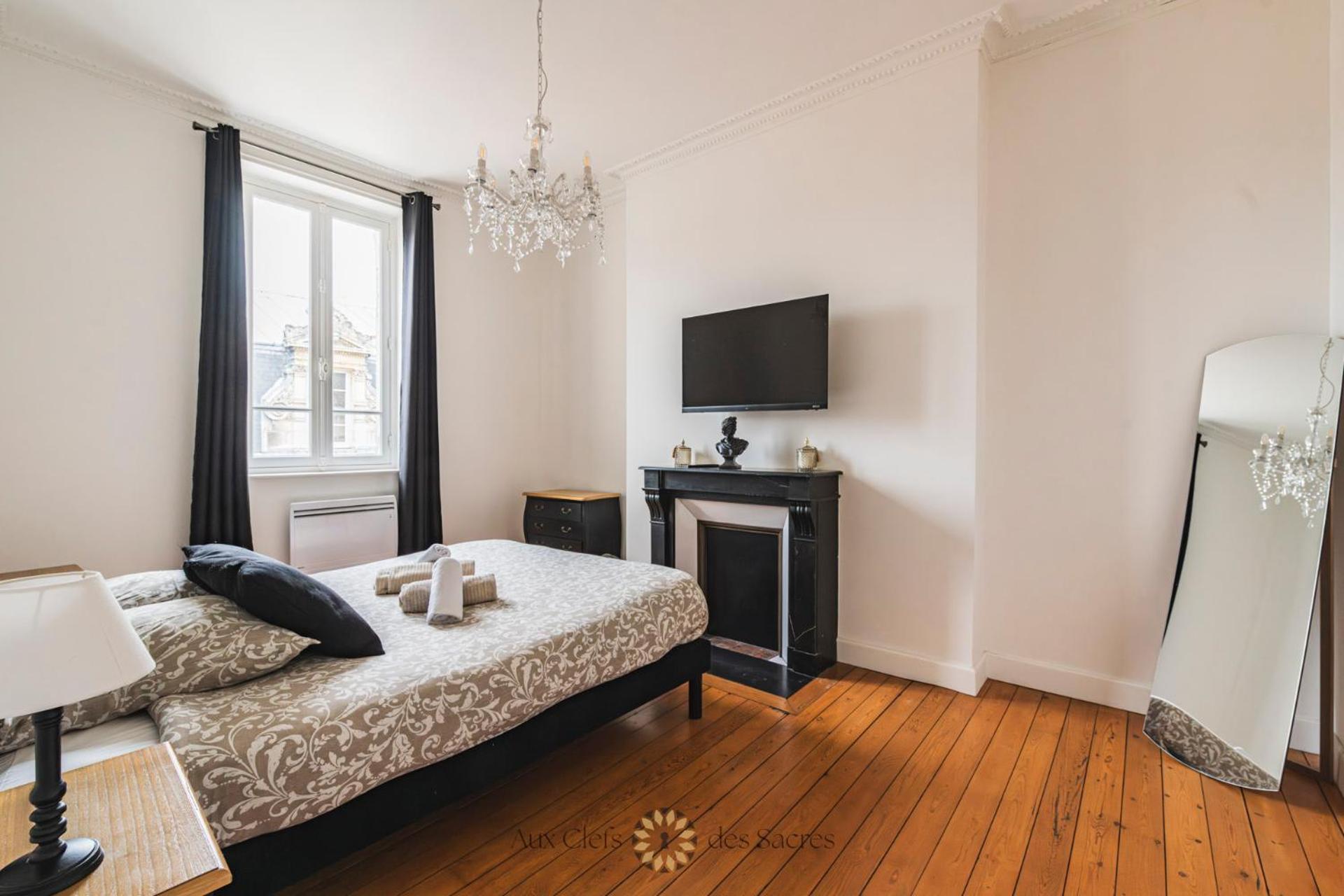 l'Hôtel des Ventes Reims Chativesle Extérieur photo