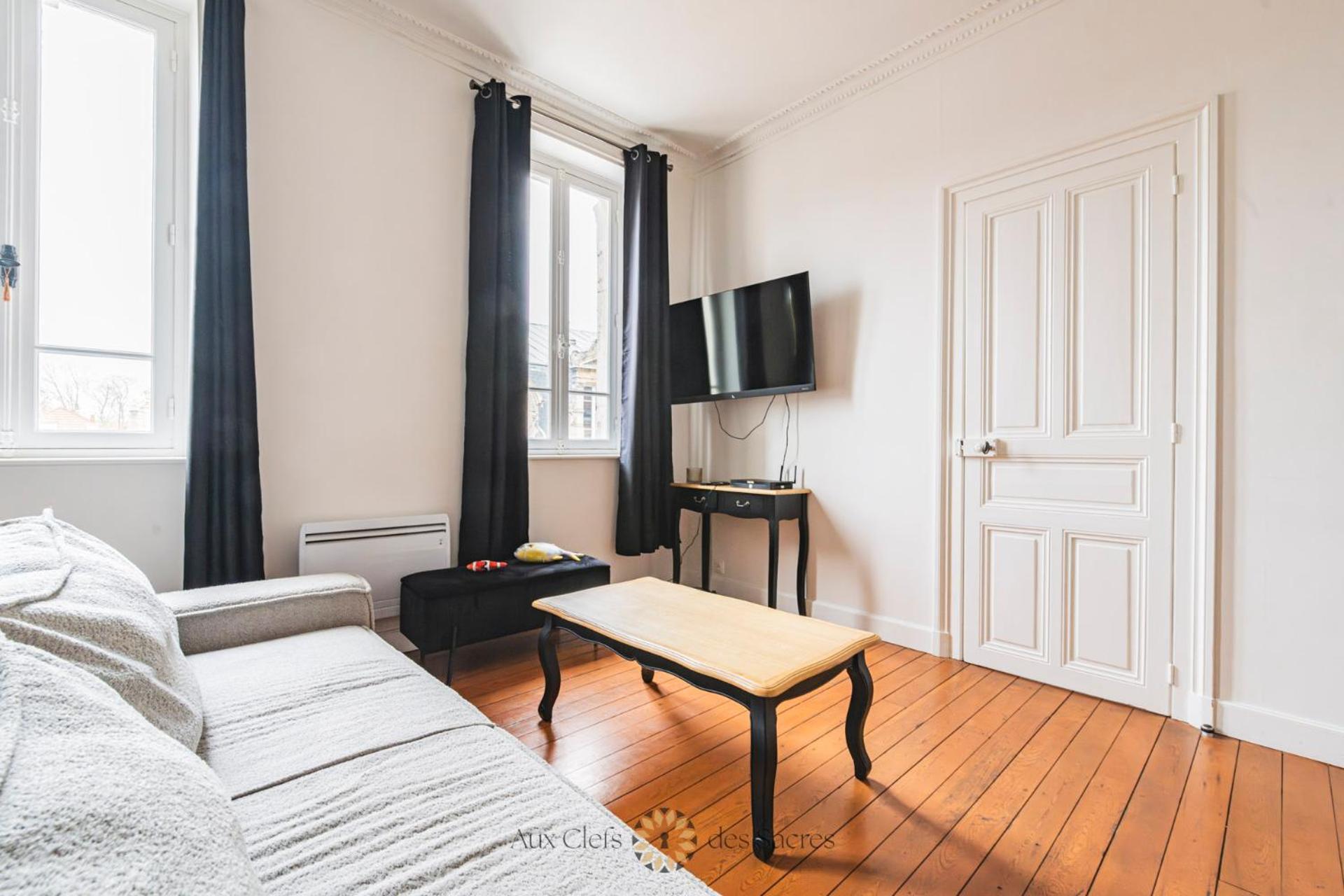 l'Hôtel des Ventes Reims Chativesle Extérieur photo
