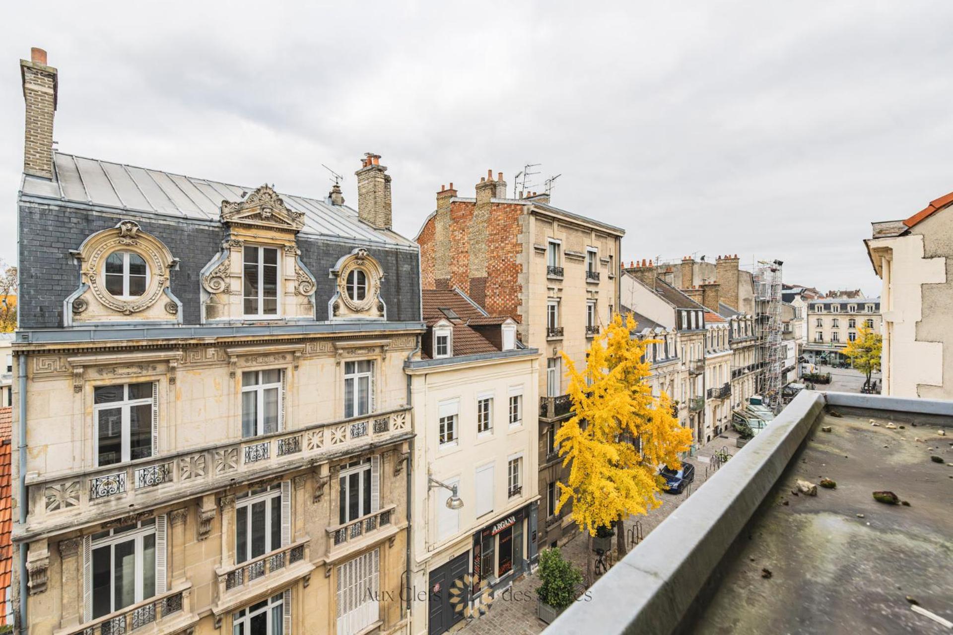 l'Hôtel des Ventes Reims Chativesle Extérieur photo