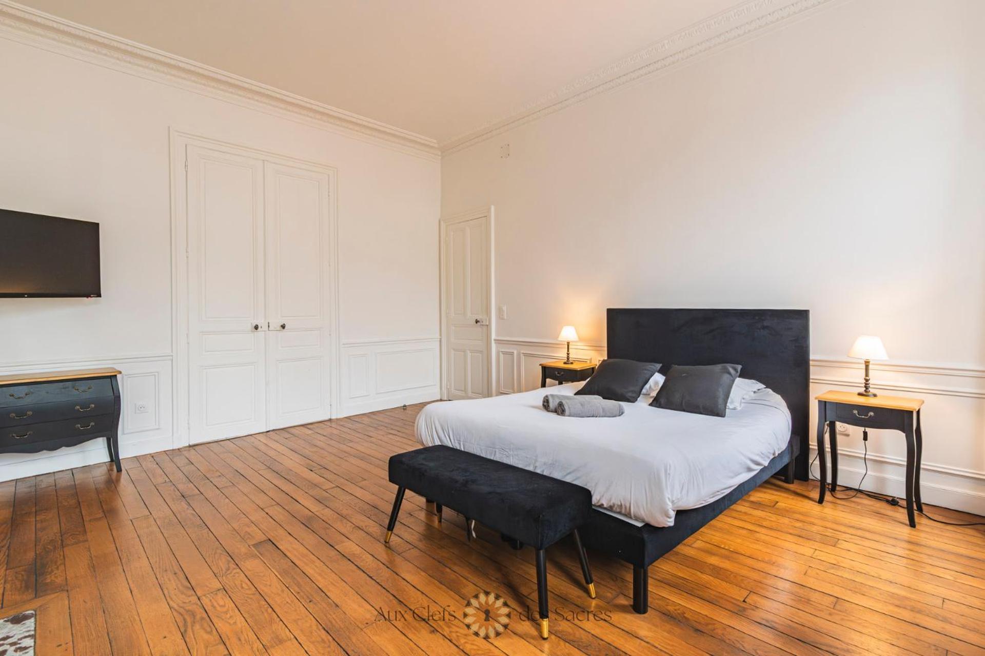 l'Hôtel des Ventes Reims Chativesle Extérieur photo
