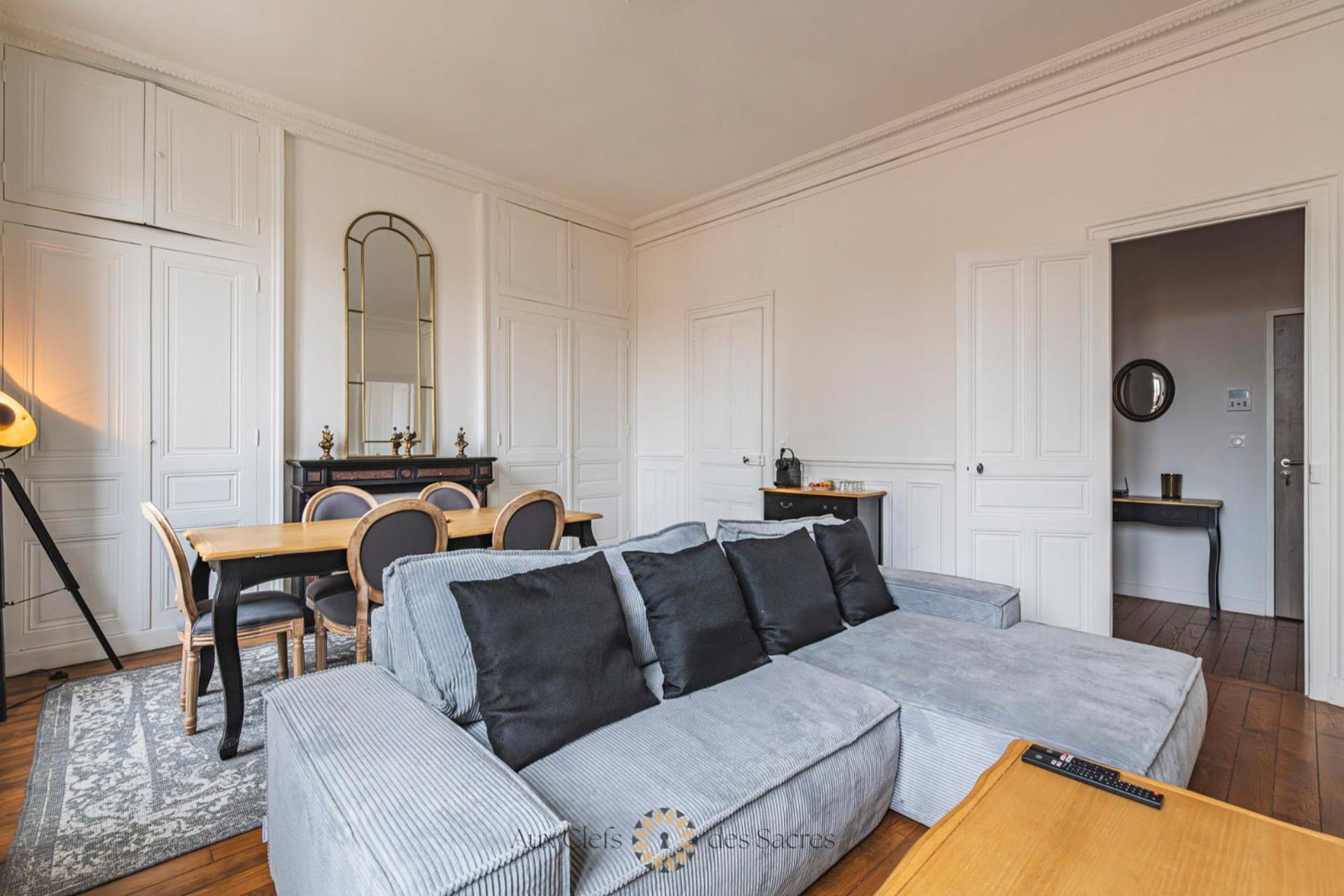 l'Hôtel des Ventes Reims Chativesle Extérieur photo