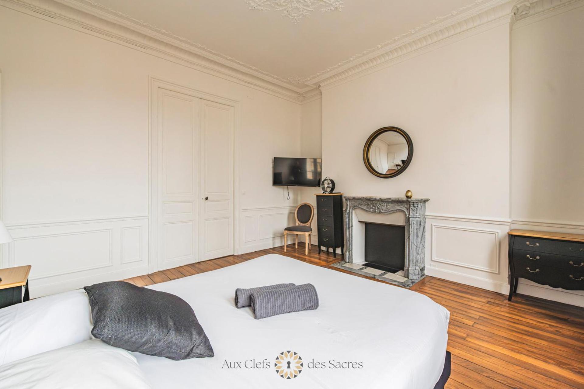 l'Hôtel des Ventes Reims Chativesle Extérieur photo