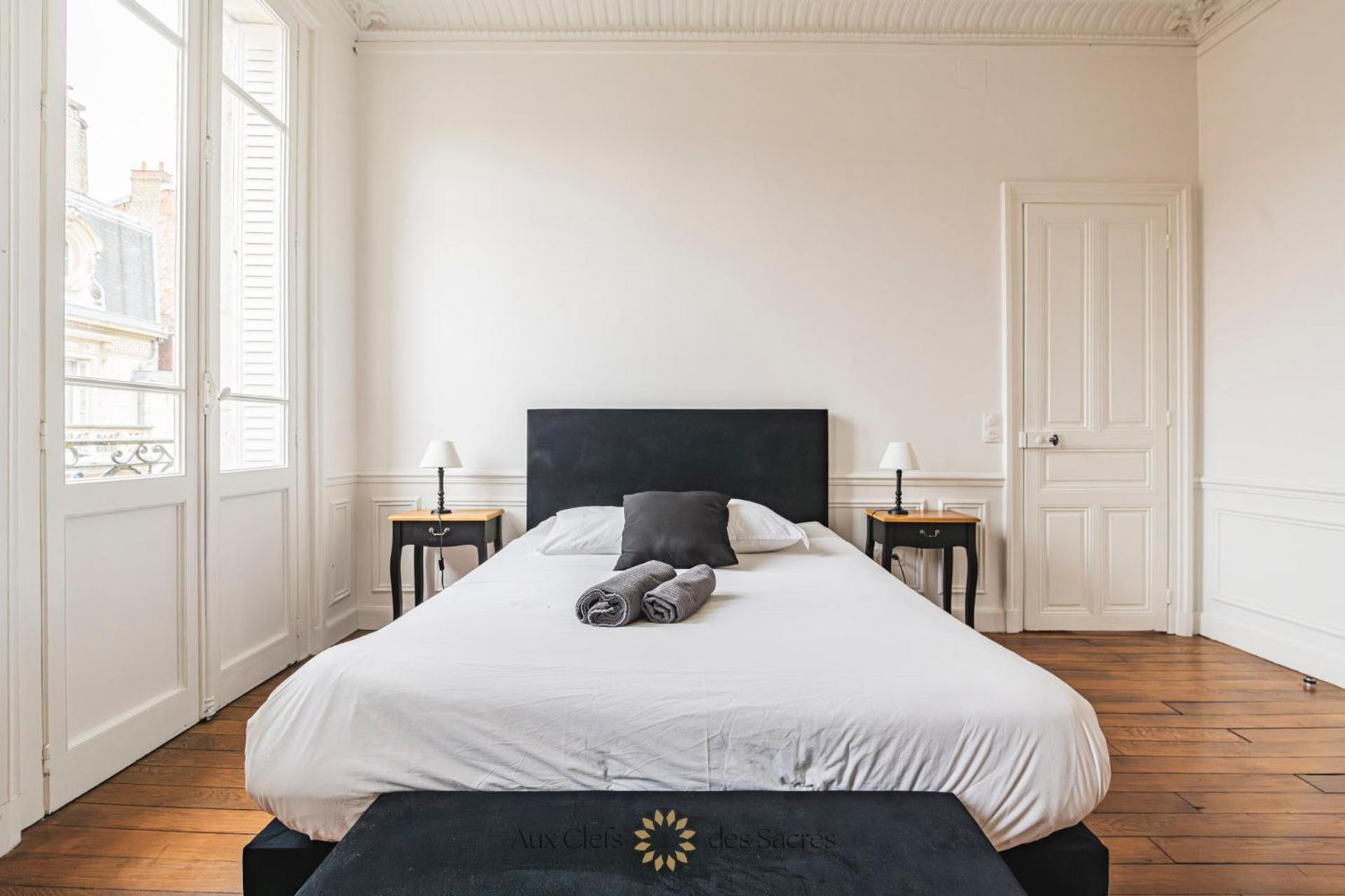 l'Hôtel des Ventes Reims Chativesle Extérieur photo